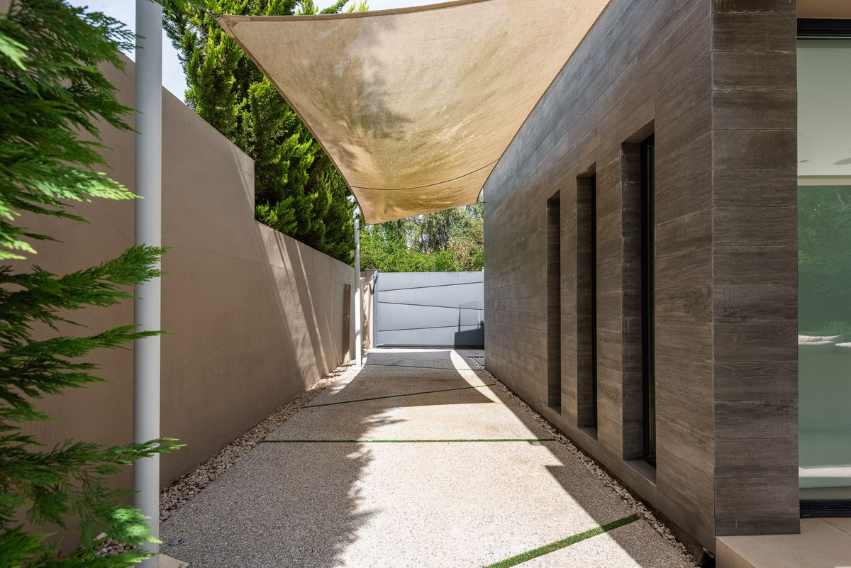 Huis te koop in The Golden Mile | 5 slaapkamers H5495341