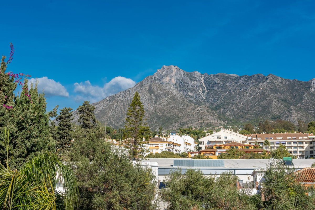 Huis te koop in The Golden Mile | 5 slaapkamers H5495341