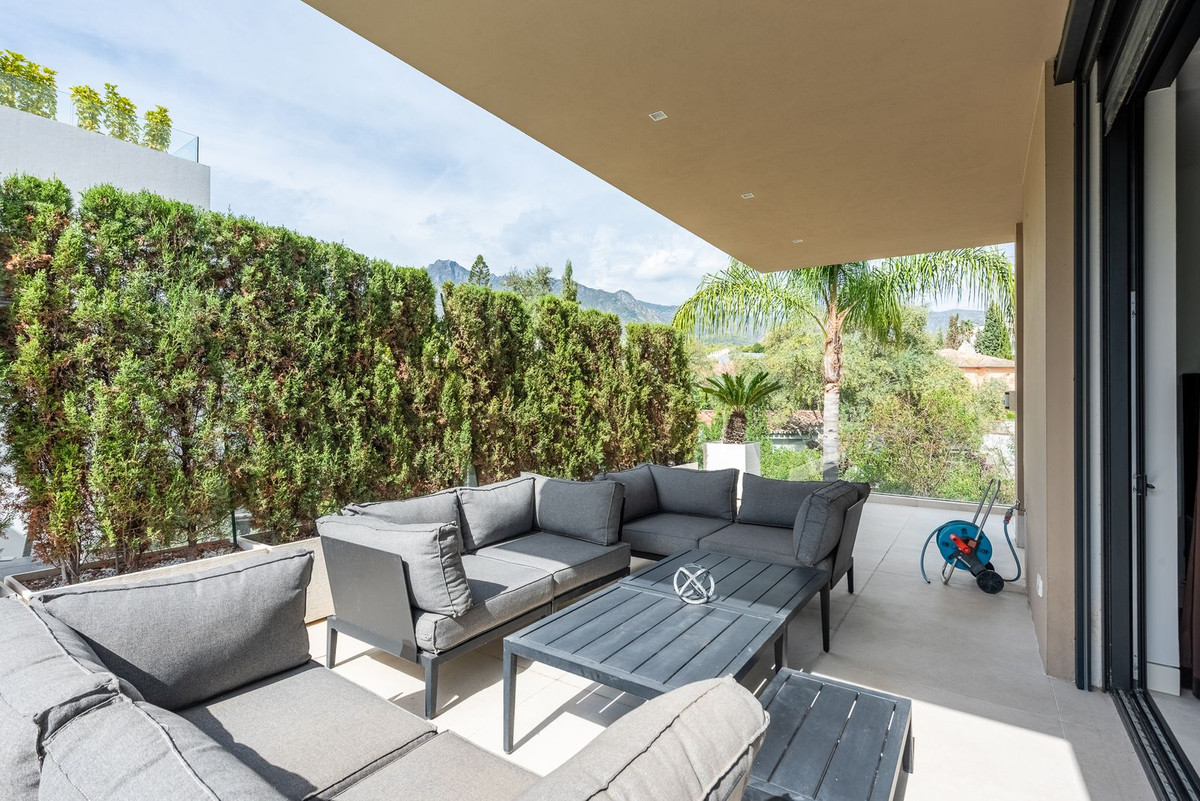 Huis te koop in The Golden Mile | 5 slaapkamers H5495341