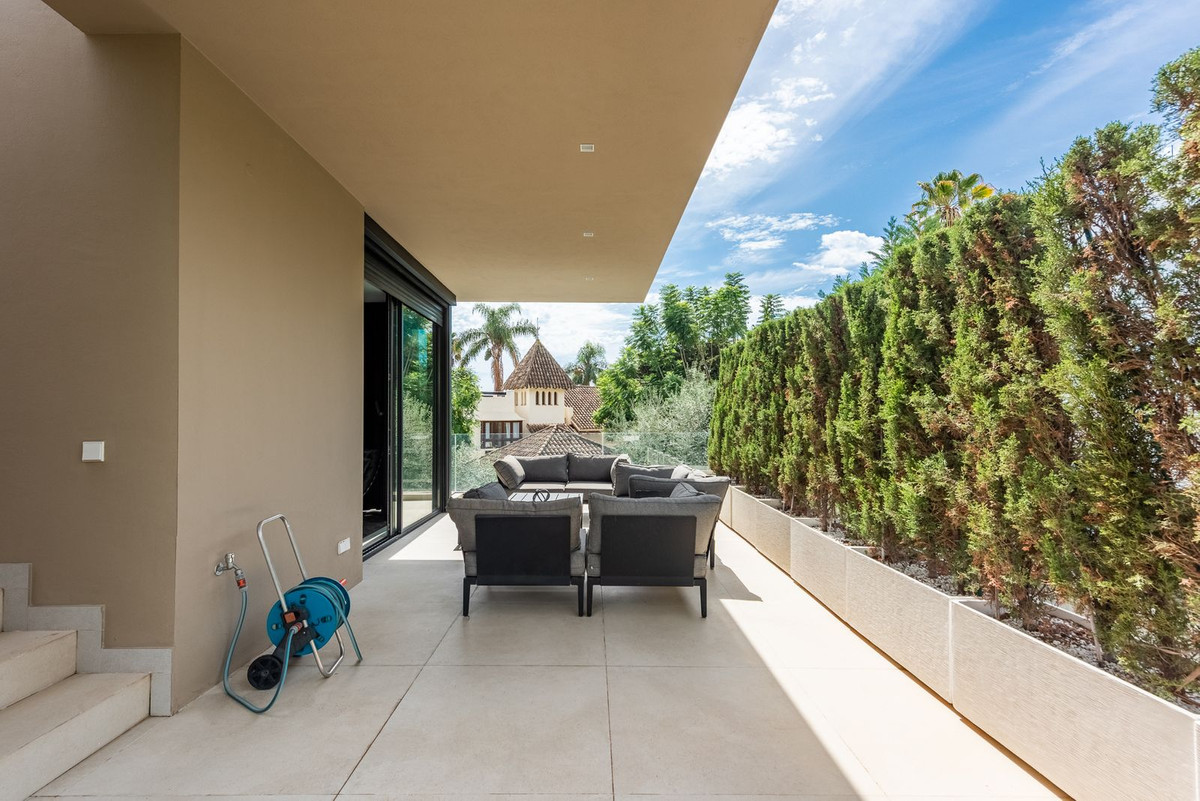 Huis te koop in The Golden Mile | 5 slaapkamers H5495341
