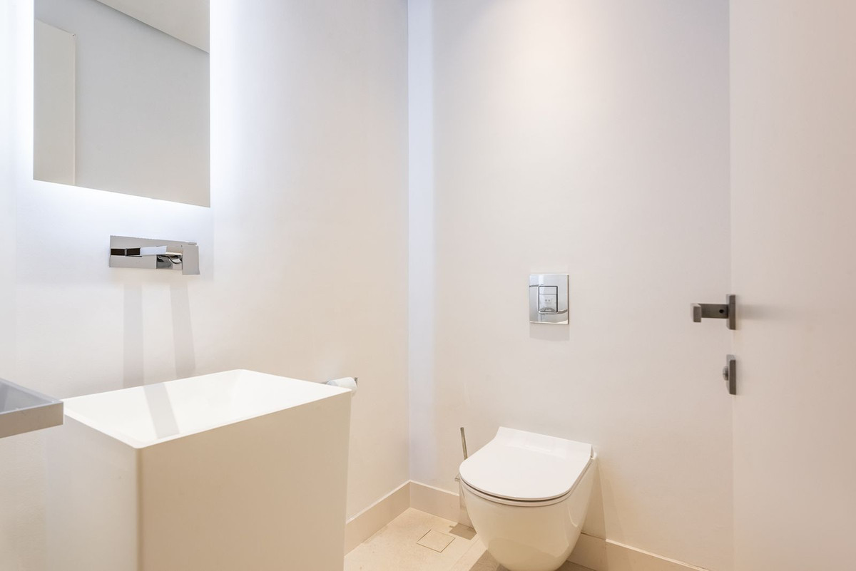 Huis te koop in The Golden Mile | 5 slaapkamers H5495341