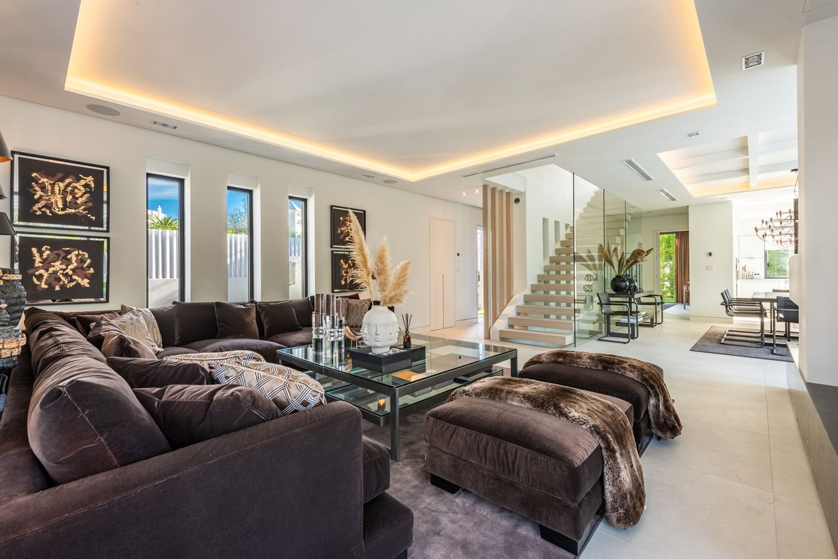 Huis te koop in The Golden Mile | 5 slaapkamers H5495341