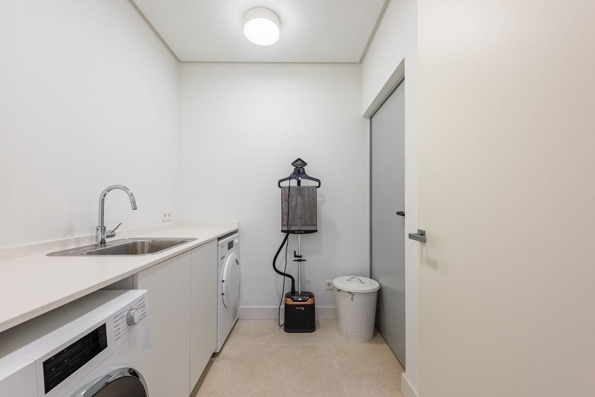 Huis te koop in The Golden Mile | 5 slaapkamers H5495341