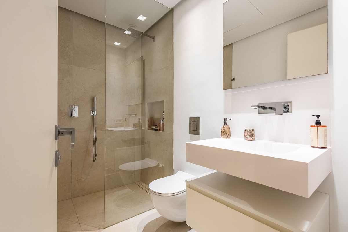 Huis te koop in The Golden Mile | 5 slaapkamers H5495341