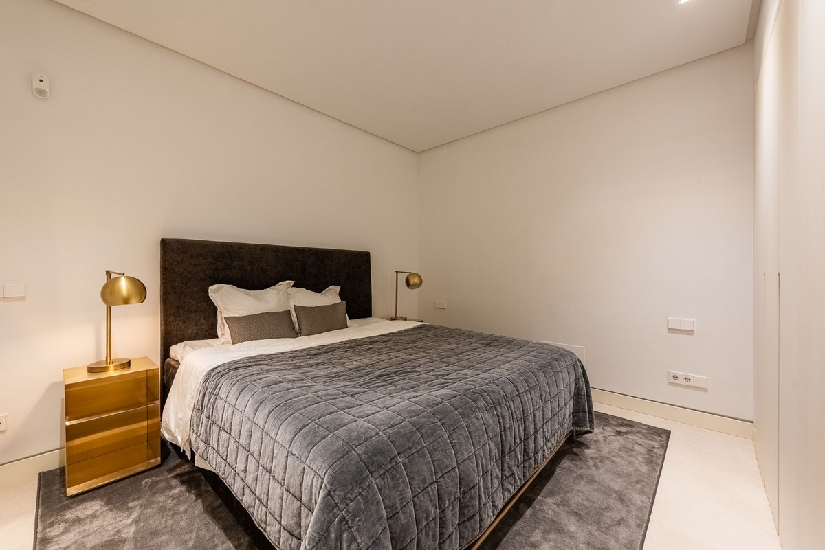 Huis te koop in The Golden Mile | 5 slaapkamers H5495341