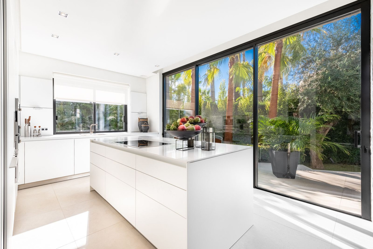 Huis te koop in The Golden Mile | 5 slaapkamers H5495341