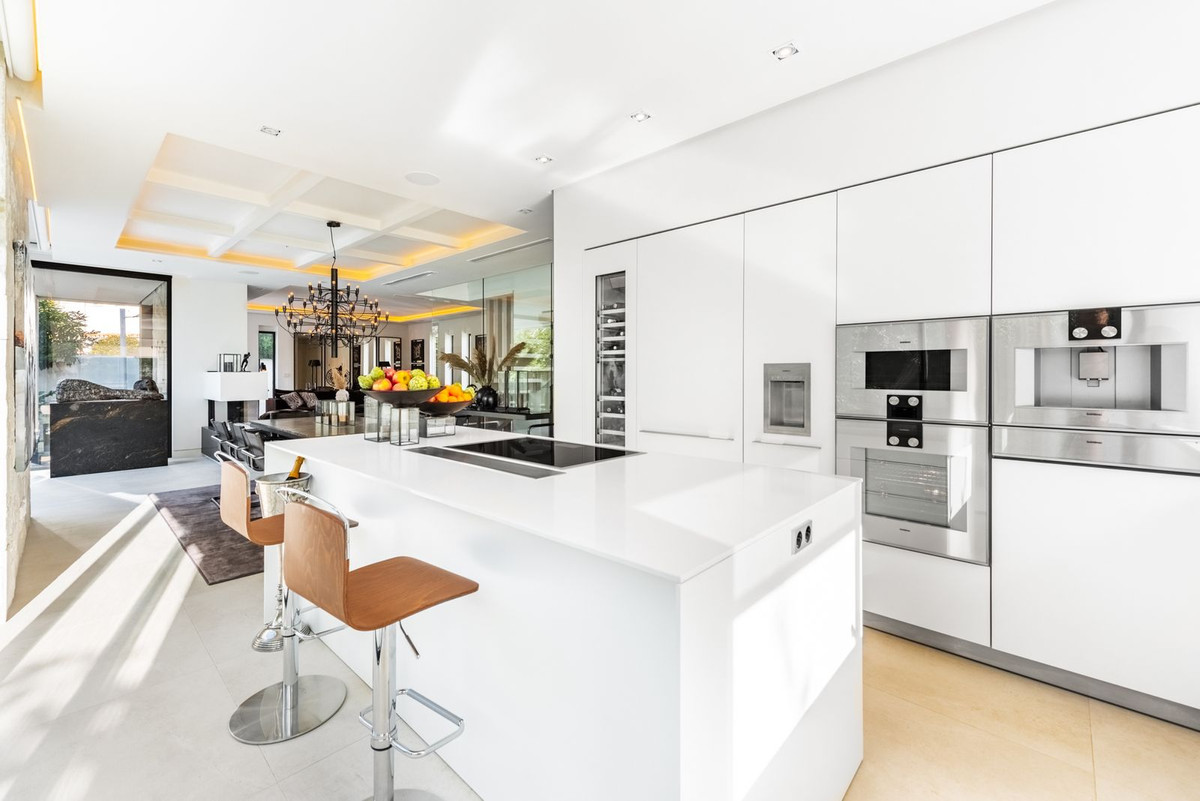 Huis te koop in The Golden Mile | 5 slaapkamers H5495341