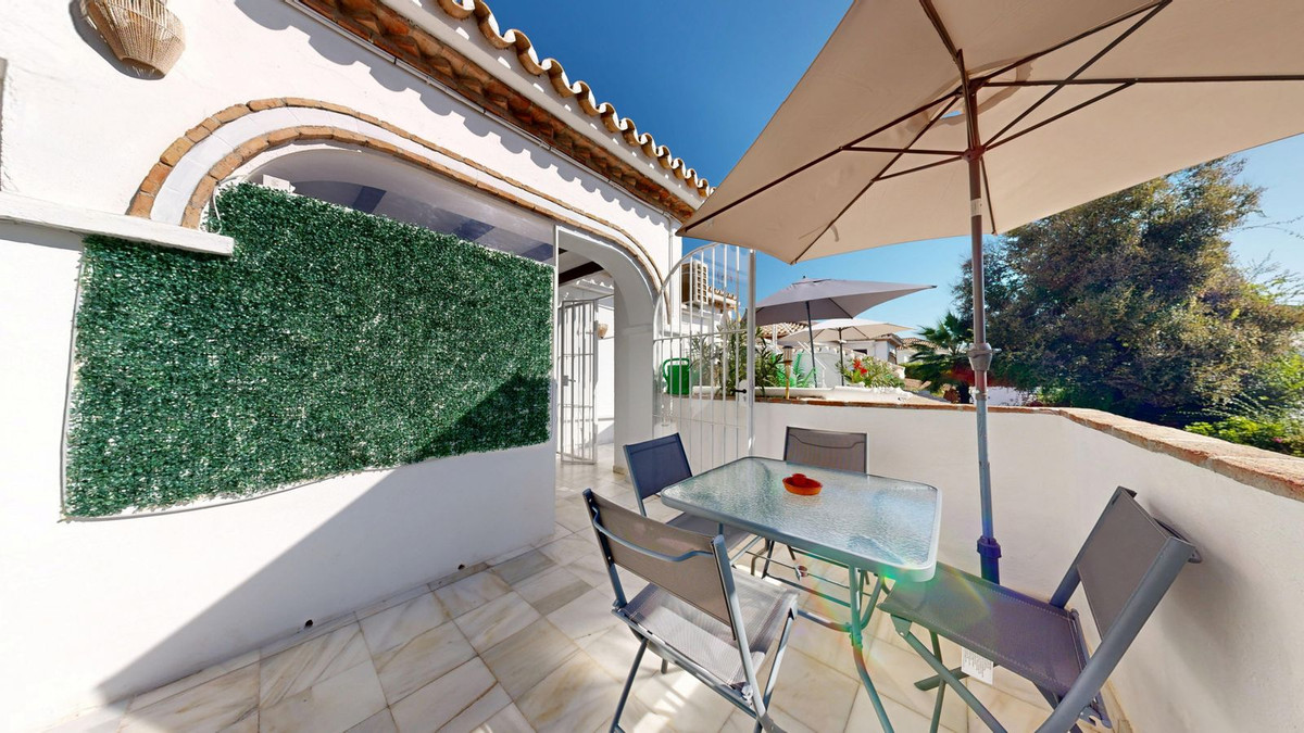 Huis te koop in The Golden Mile | 6 slaapkamers H5523865