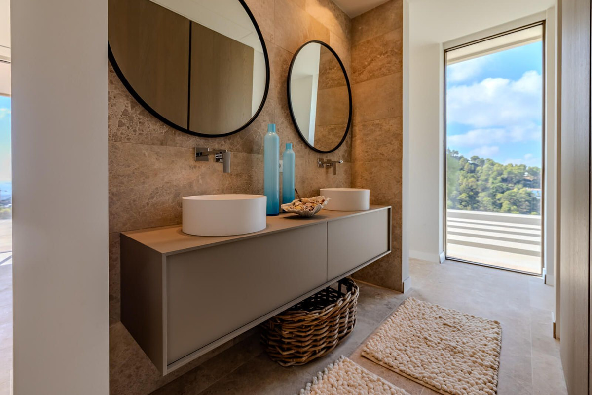 Huis te koop in The Golden Mile | 4 slaapkamers H5530162