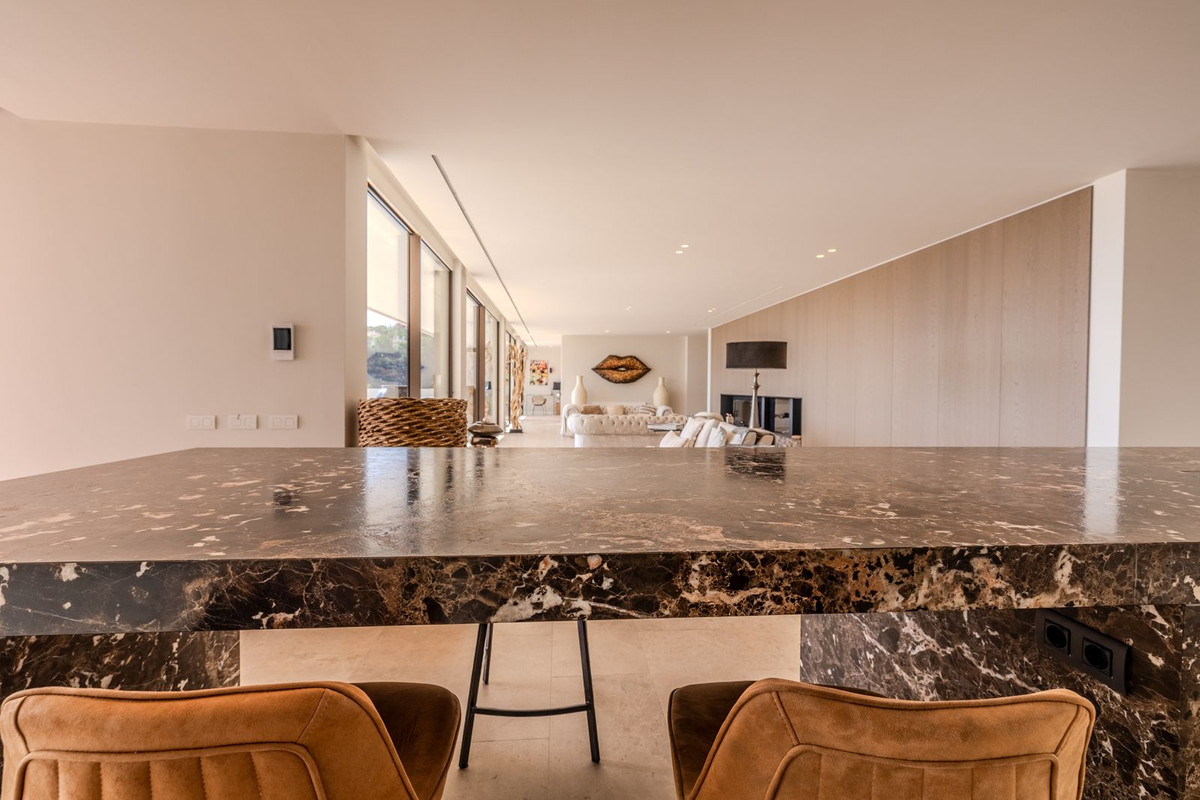 Huis te koop in The Golden Mile | 4 slaapkamers H5530162