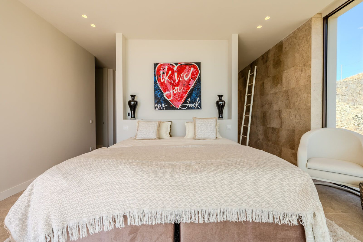 Huis te koop in The Golden Mile | 4 slaapkamers H5530162