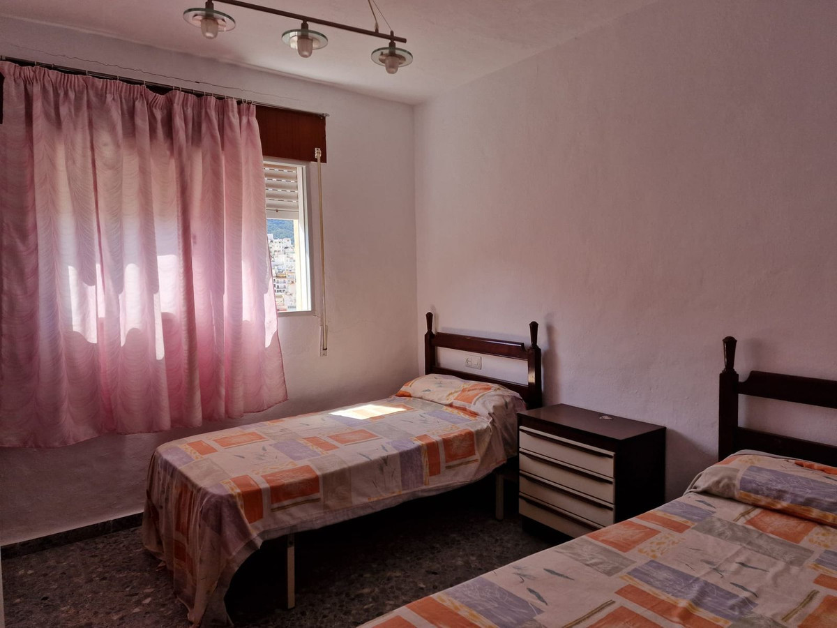Vrijstaande Villa te koop in Tolox | 8 slaapkamers H4332610