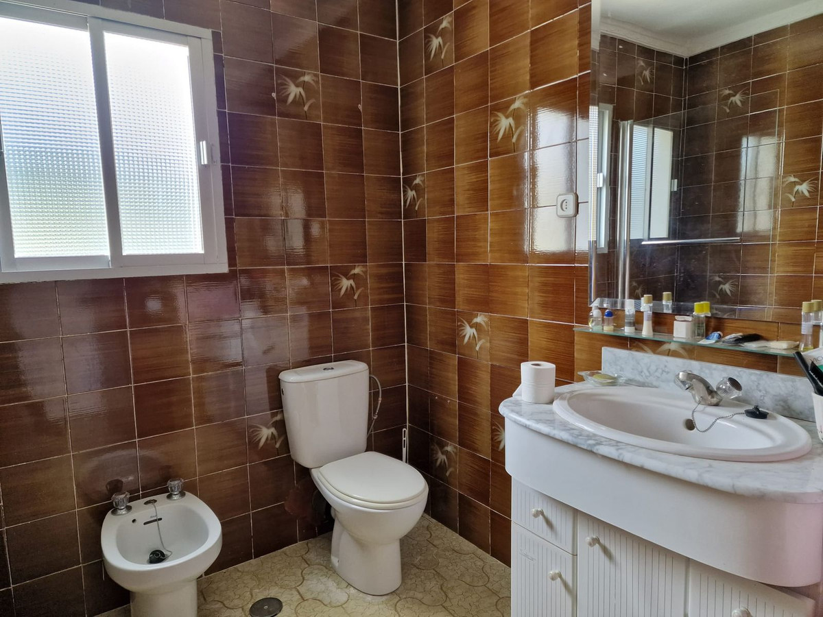 Vrijstaande Villa te koop in Tolox | 8 slaapkamers H4332610