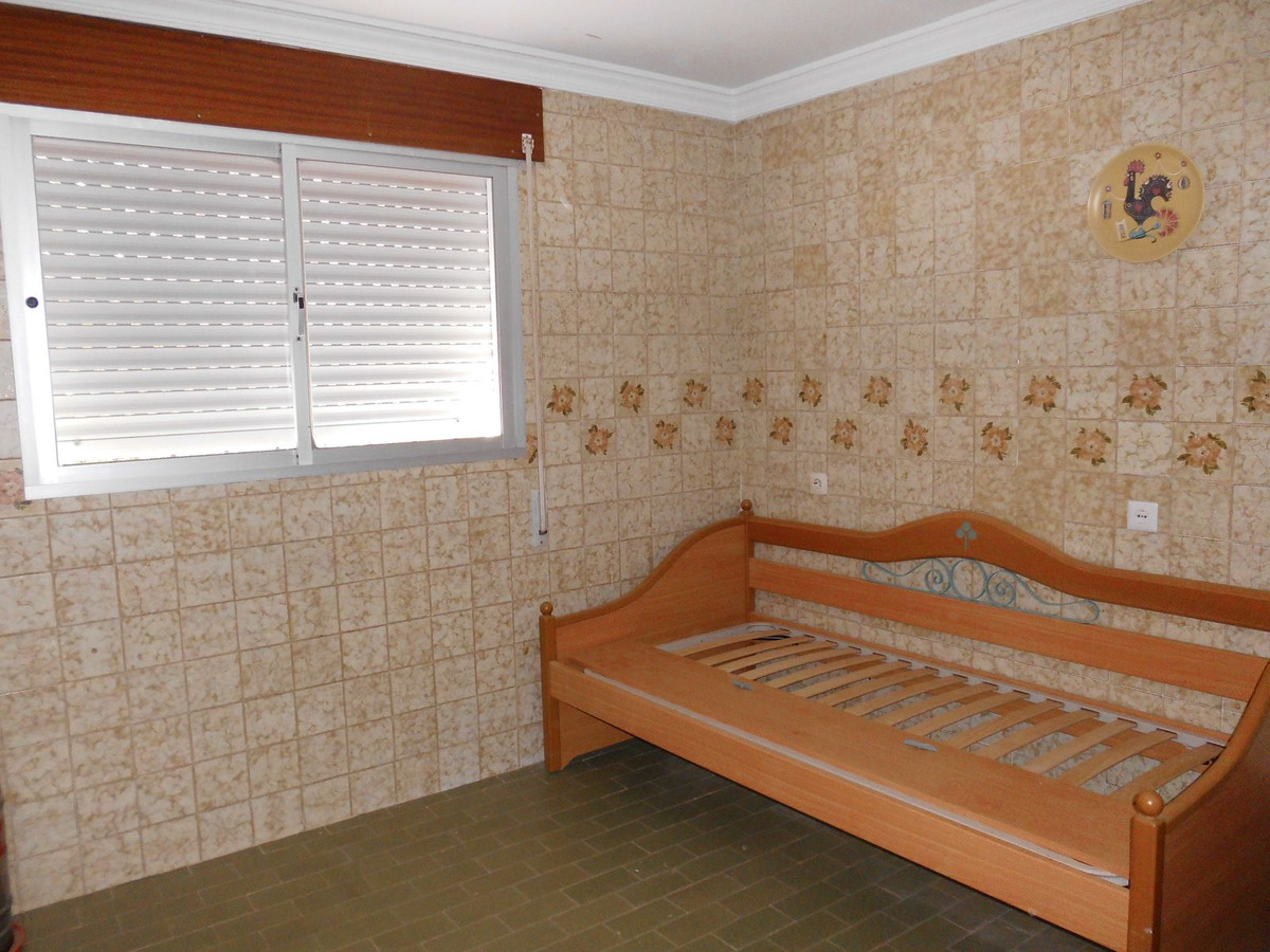 Vrijstaande Villa te koop in Tolox | 8 slaapkamers H4332610