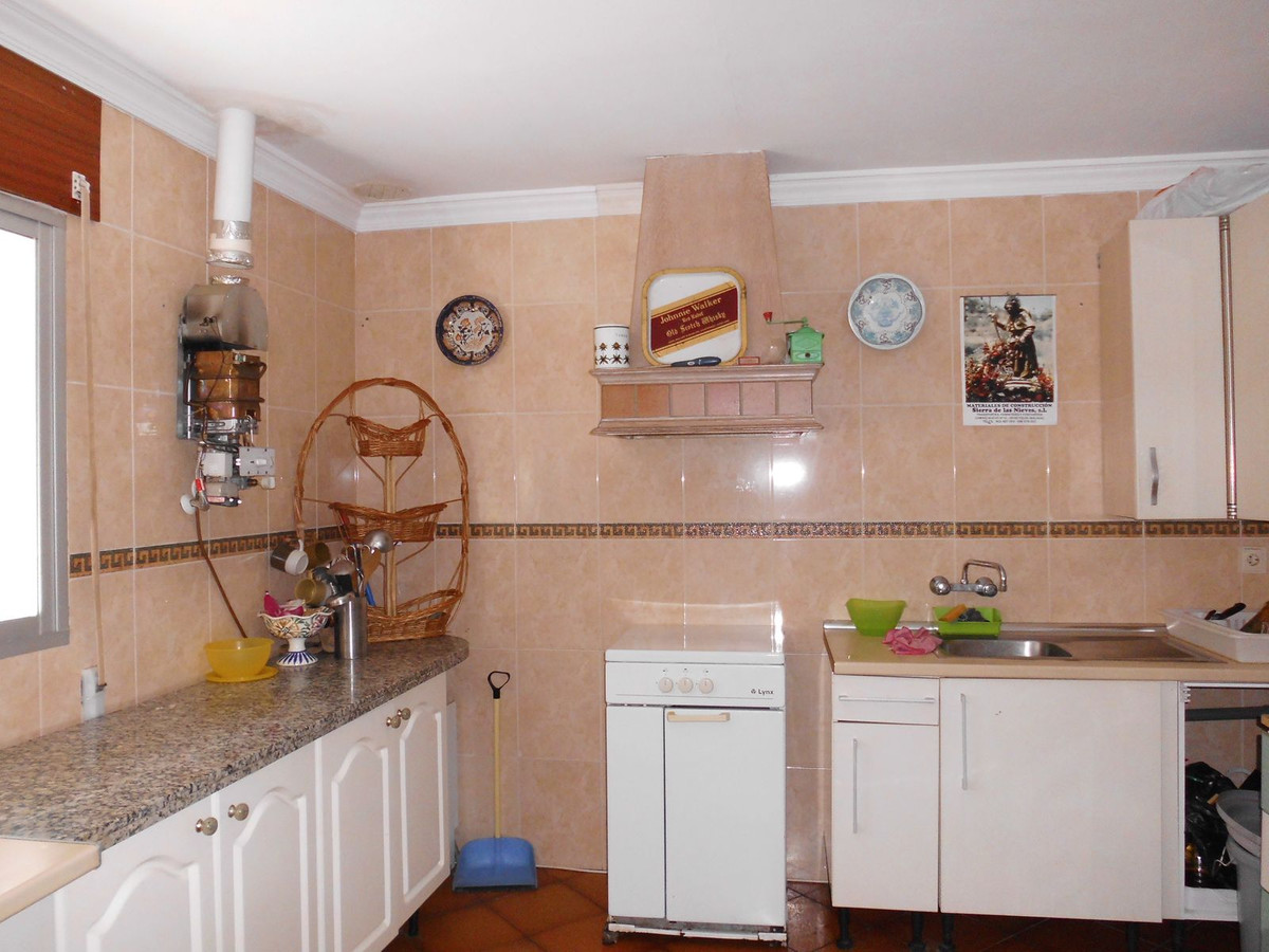 Vrijstaande Villa te koop in Tolox | 8 slaapkamers H4332610