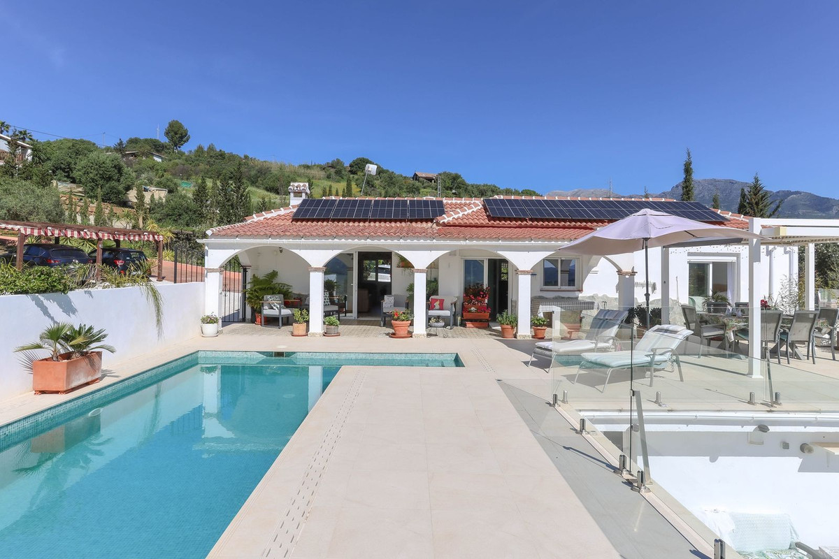 Vrijstaande Villa te koop in Tolox | 3 slaapkamers H5066902