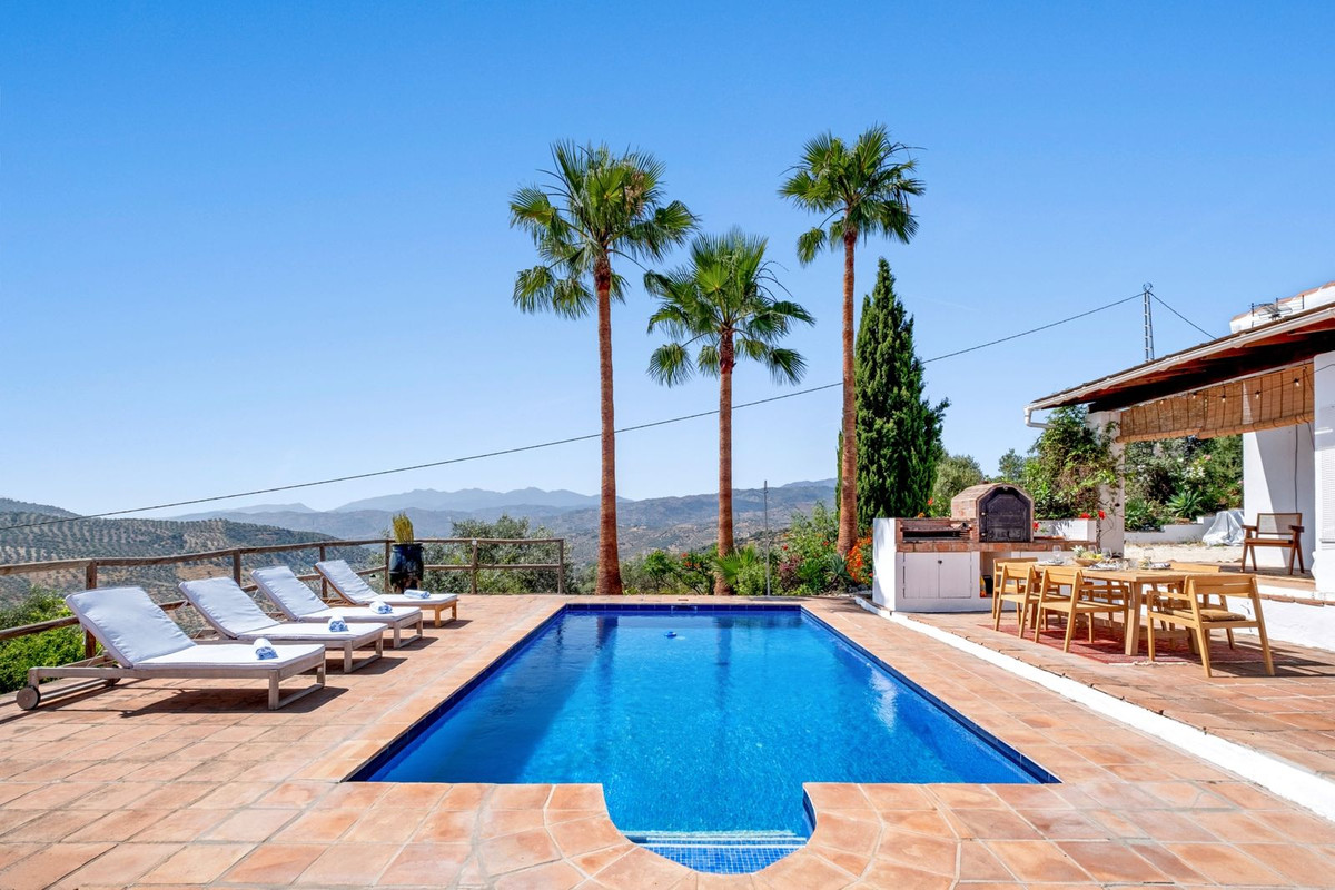 Finca - Cortijo te koop in Tolox | 3 slaapkamers H5073124