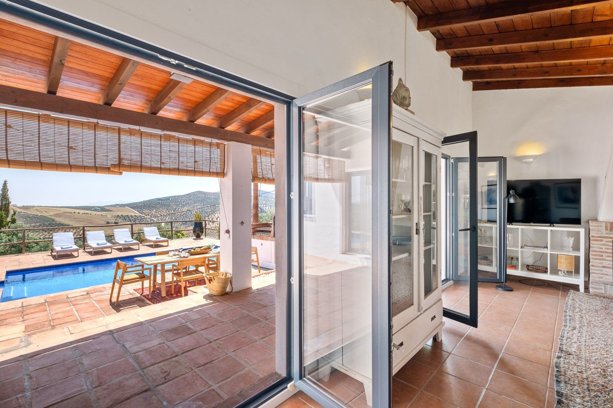 Finca - Cortijo te koop in Tolox | 3 slaapkamers H5073124