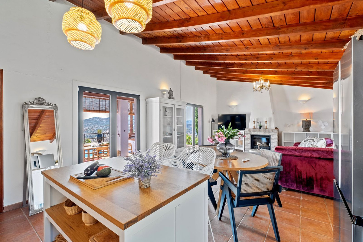 Finca - Cortijo te koop in Tolox | 3 slaapkamers H5073124
