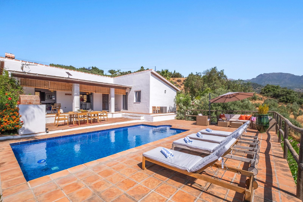 Finca - Cortijo te koop in Tolox | 3 slaapkamers H5073124