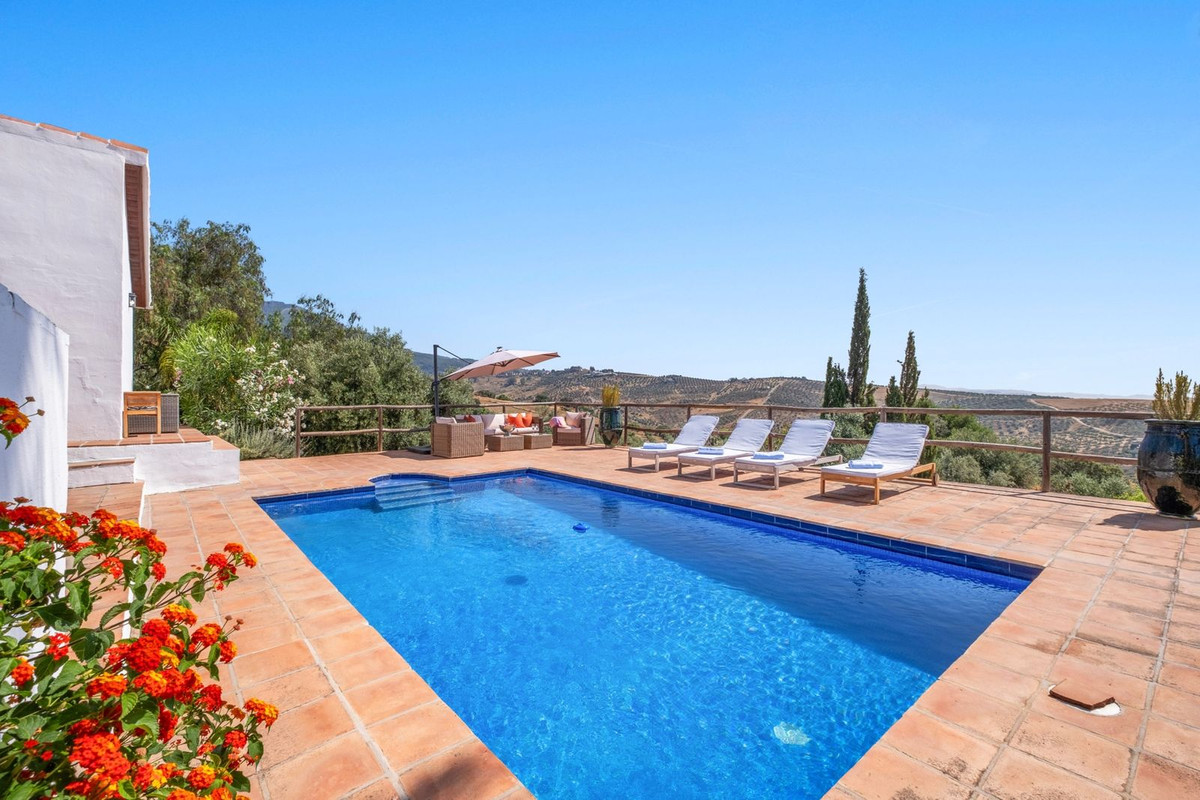 Finca - Cortijo te koop in Tolox | 3 slaapkamers H5073124