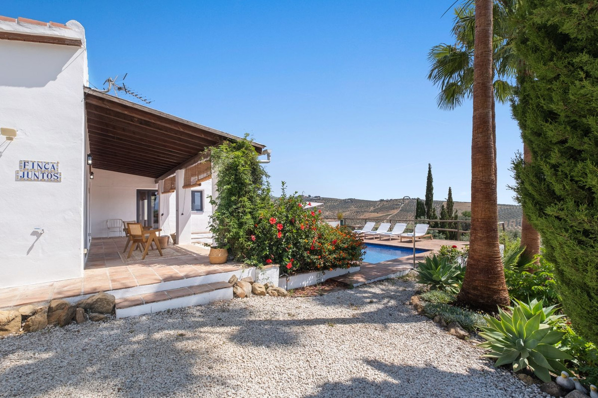 Finca - Cortijo te koop in Tolox | 3 slaapkamers H5073124