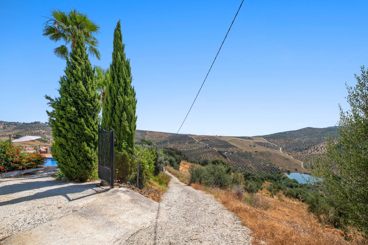 Finca - Cortijo te koop in Tolox | 3 slaapkamers H5073124