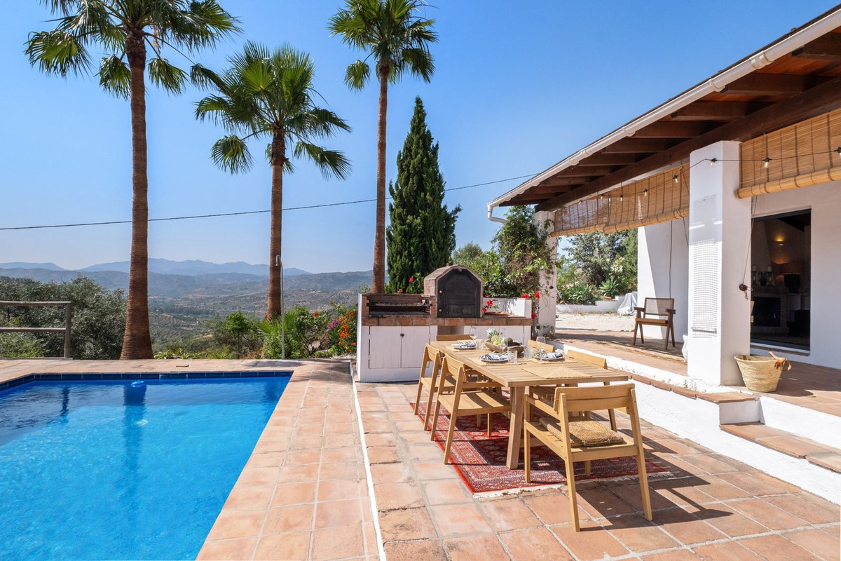 Finca - Cortijo te koop in Tolox | 3 slaapkamers H5073124