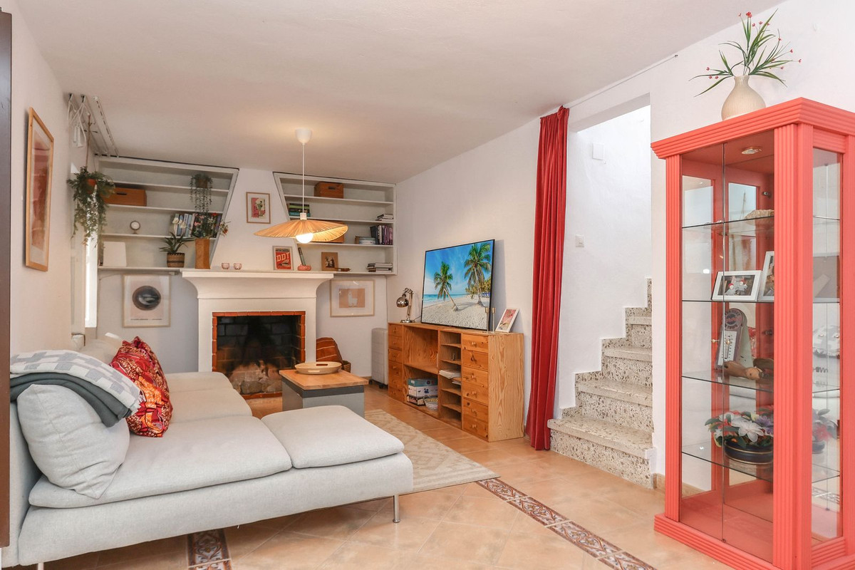 Geschakelde Woning te koop in Tolox | 5 slaapkamers H5110459