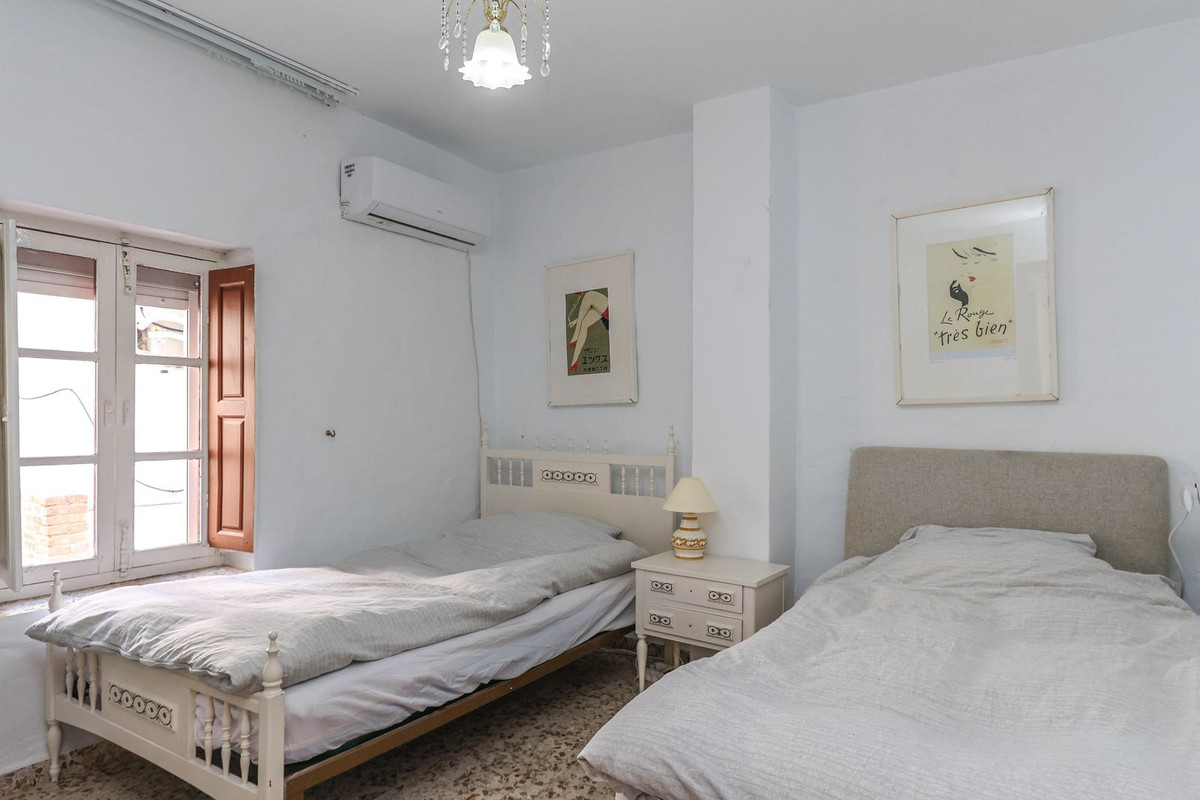 Geschakelde Woning te koop in Tolox | 5 slaapkamers H5110459