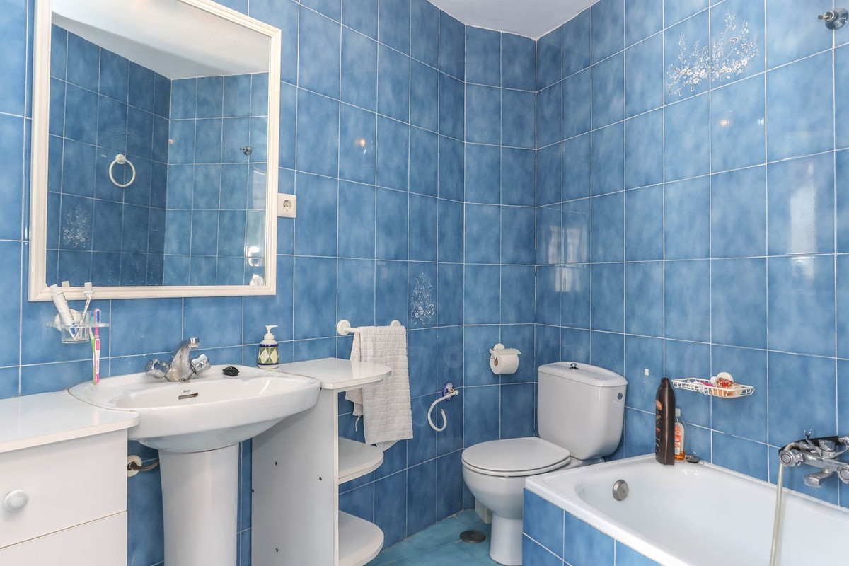 Geschakelde Woning te koop in Tolox | 5 slaapkamers H5110459
