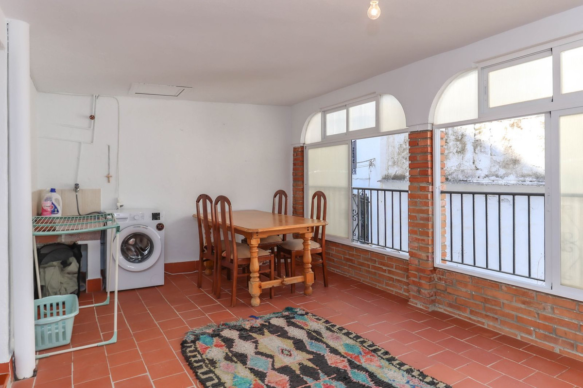 Geschakelde Woning te koop in Tolox | 5 slaapkamers H5110459