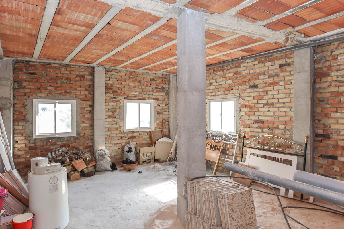 Geschakelde Woning te koop in Tolox | 5 slaapkamers H5110459