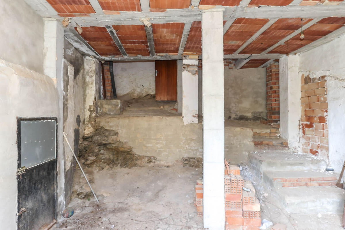 Geschakelde Woning te koop in Tolox | 5 slaapkamers H5110459