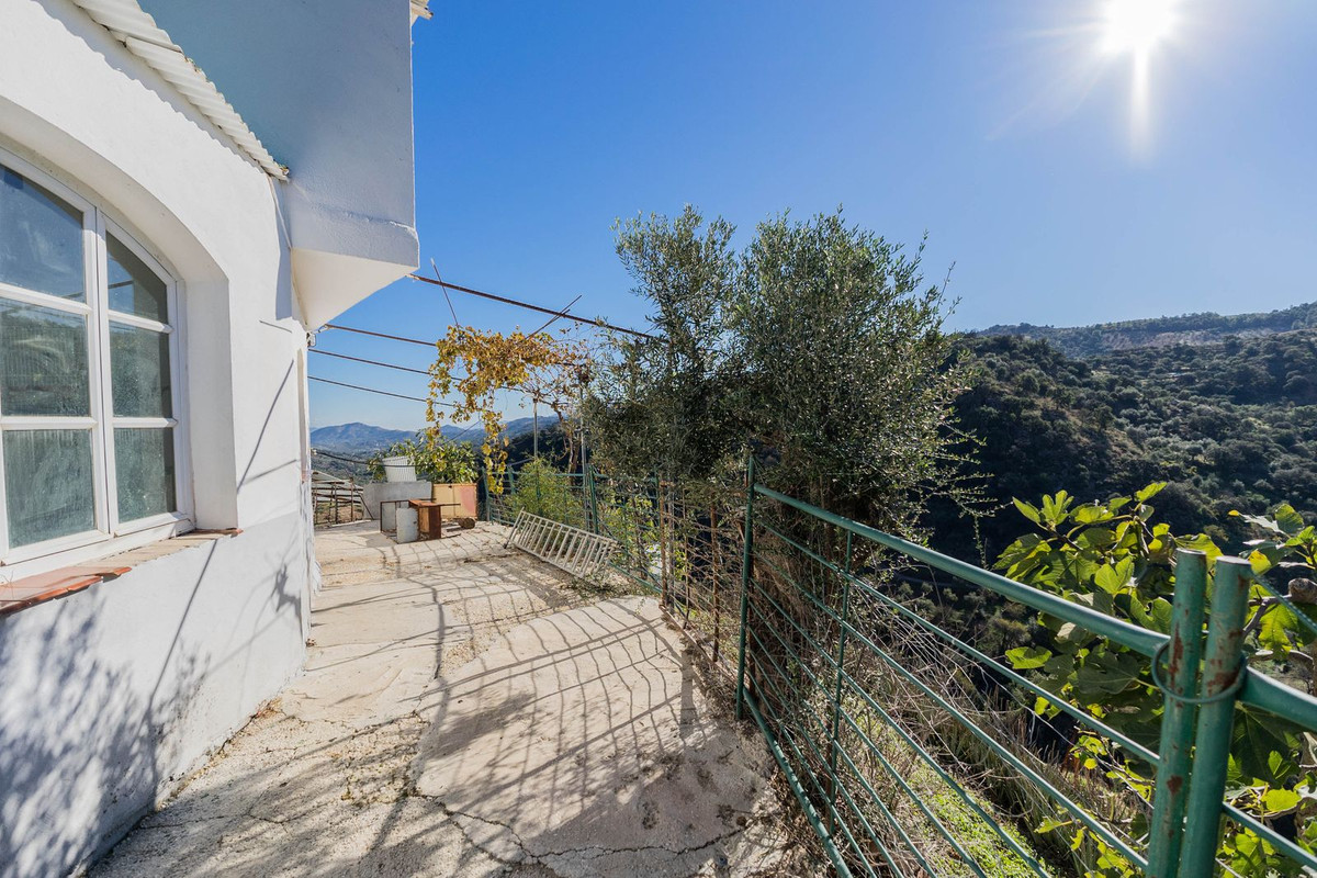 Finca - Cortijo te koop in Tolox | 4 slaapkamers H5238655