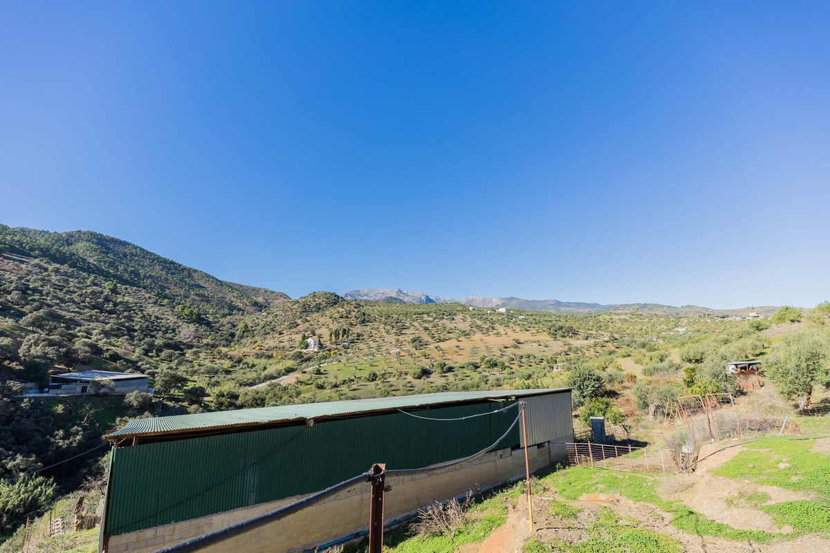 Finca - Cortijo te koop in Tolox | 4 slaapkamers H5238655