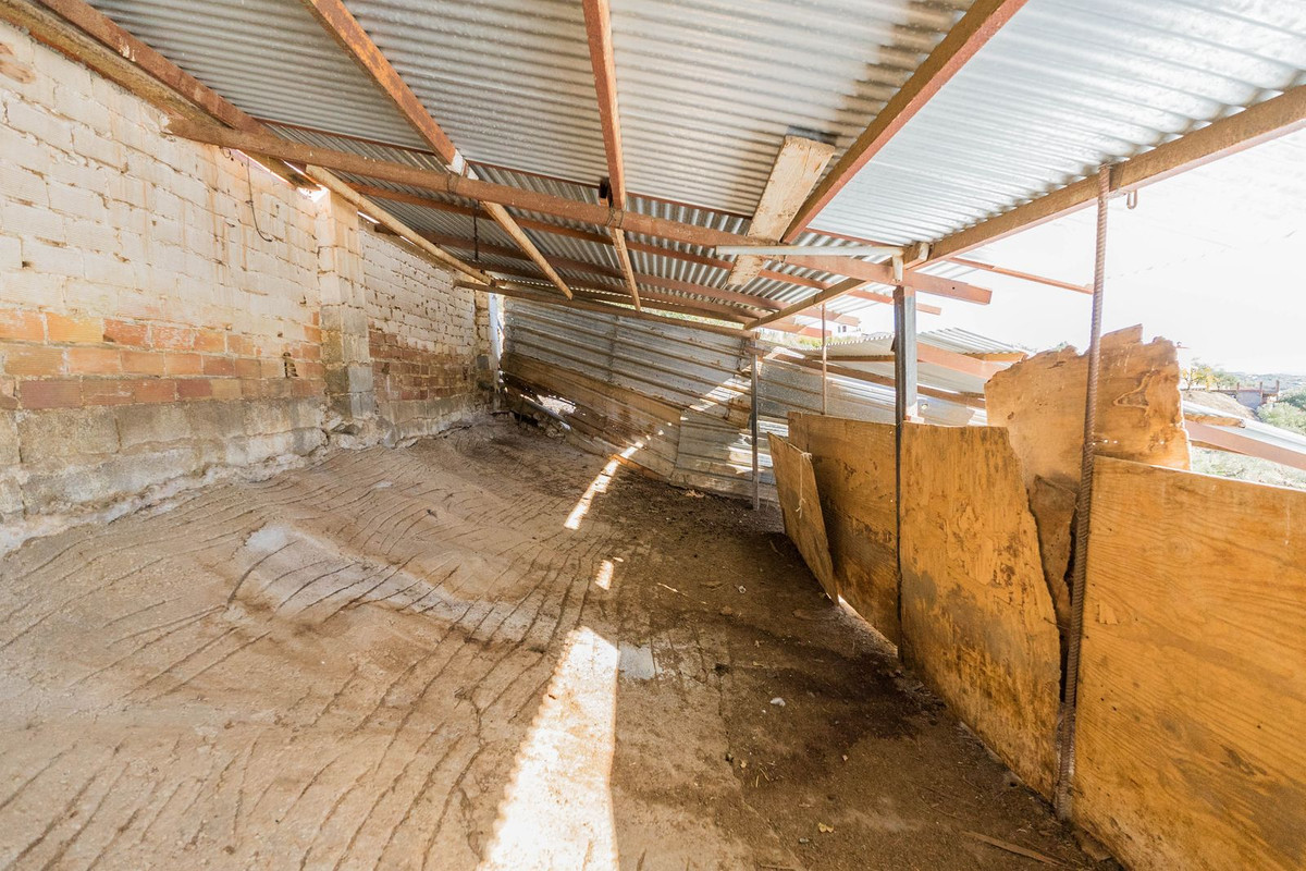 Finca - Cortijo te koop in Tolox | 4 slaapkamers H5238655