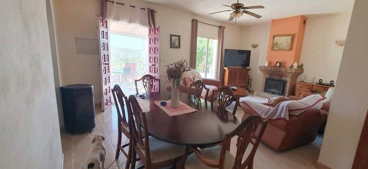 Finca - Cortijo te koop in Tolox | 3 slaapkamers H5263438