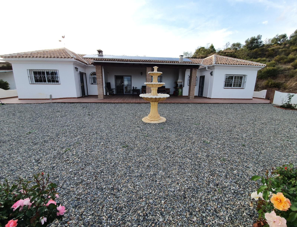 Finca - Cortijo te koop in Tolox | 4 slaapkamers H5349370