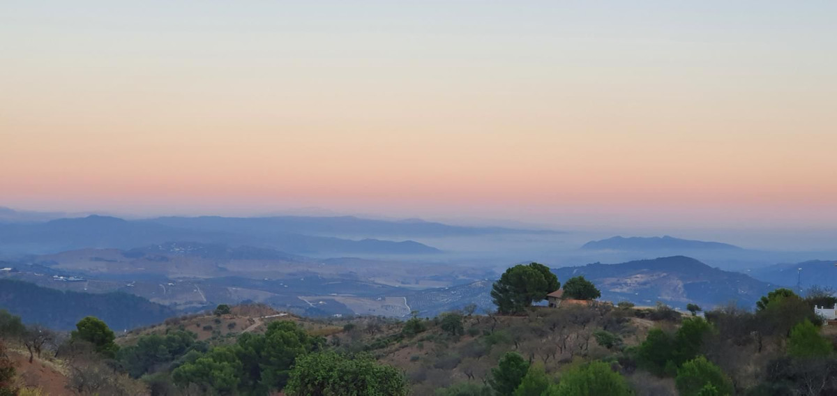 Finca - Cortijo te koop in Tolox | 4 slaapkamers H5349370