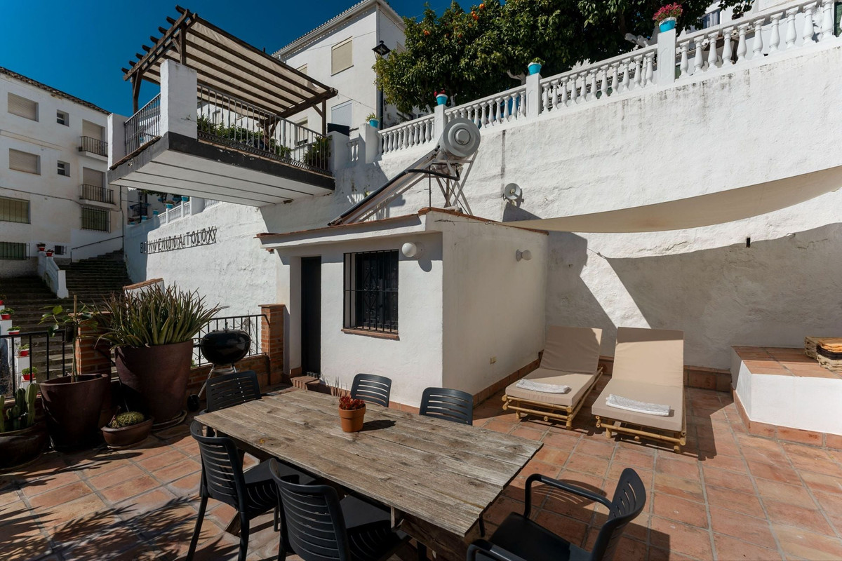 Property main view 33