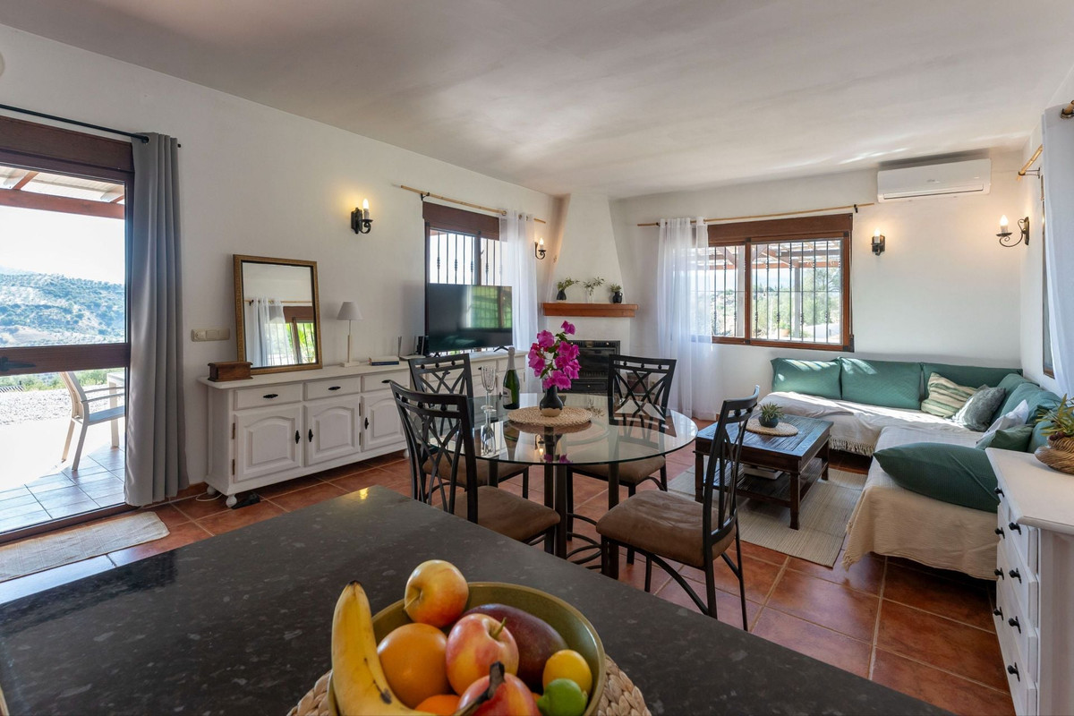 Vrijstaande Villa te koop in Tolox | 3 slaapkamers H5517067
