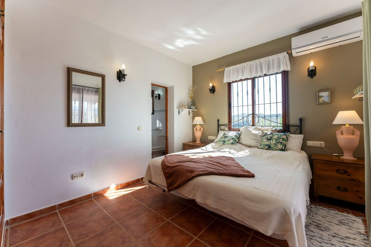 Vrijstaande Villa te koop in Tolox | 3 slaapkamers H5517067