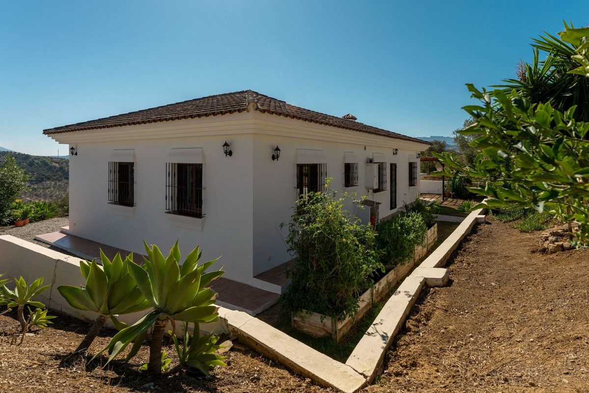Vrijstaande Villa te koop in Tolox | 3 slaapkamers H5517067