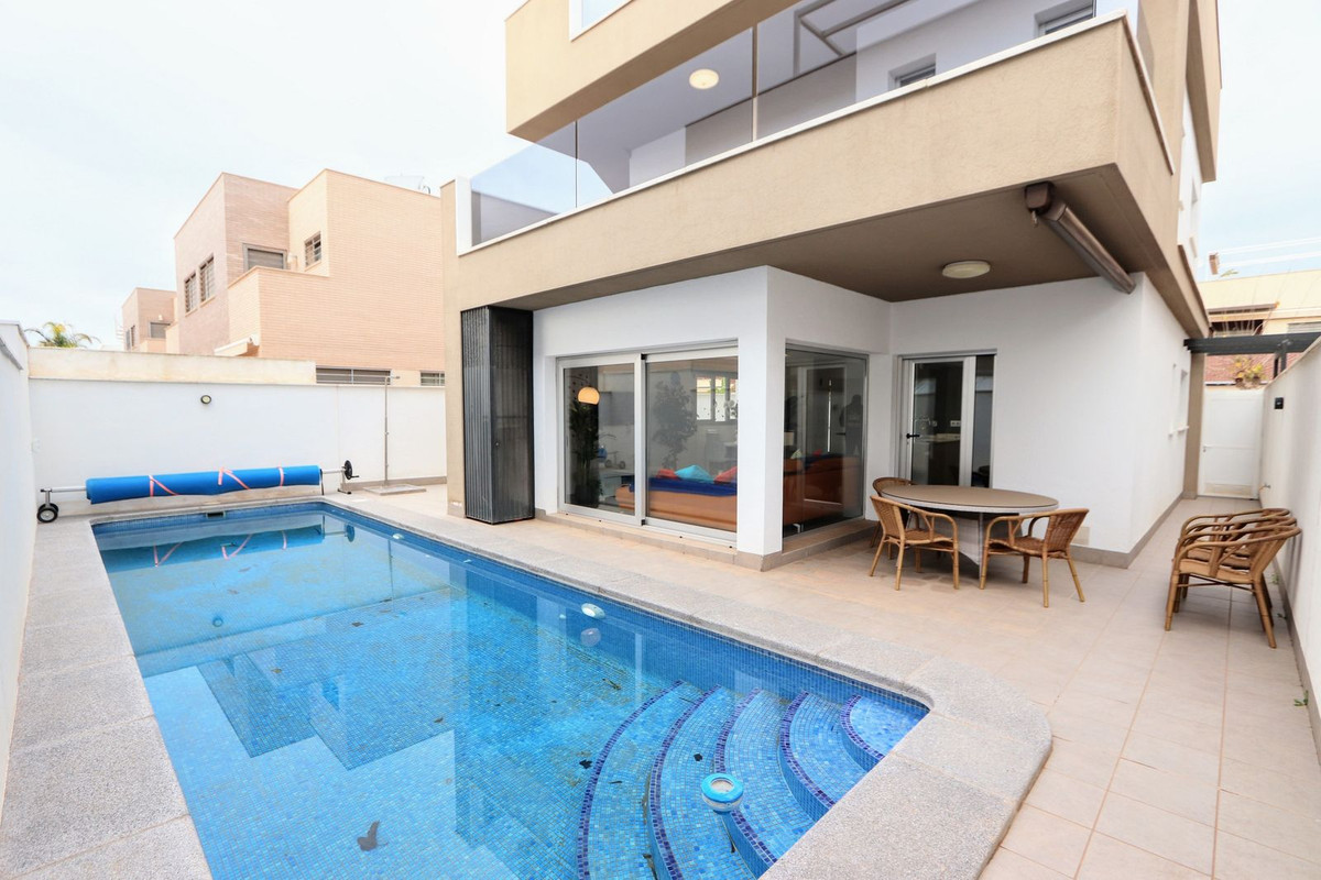 Property main view 32