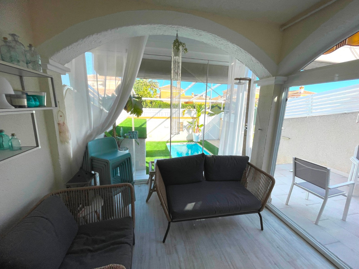 Huis te koop in Torre de la Horadada | 3 slaapkamers H5235889