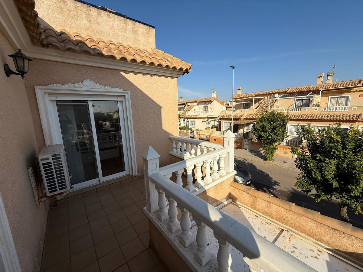 Huis te koop in Torre de la Horadada | 2 slaapkamers H5257264