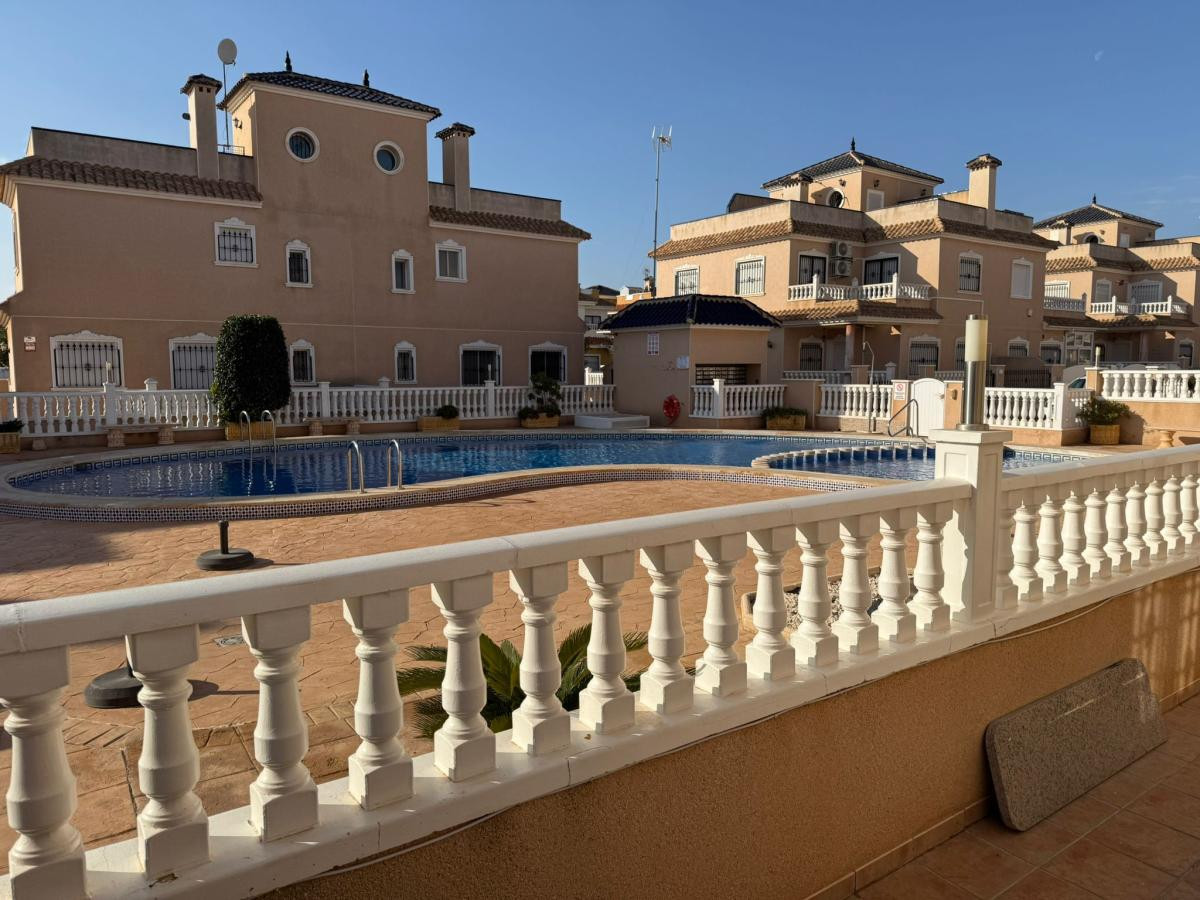 Huis te koop in Torre de la Horadada | 2 slaapkamers H5257264