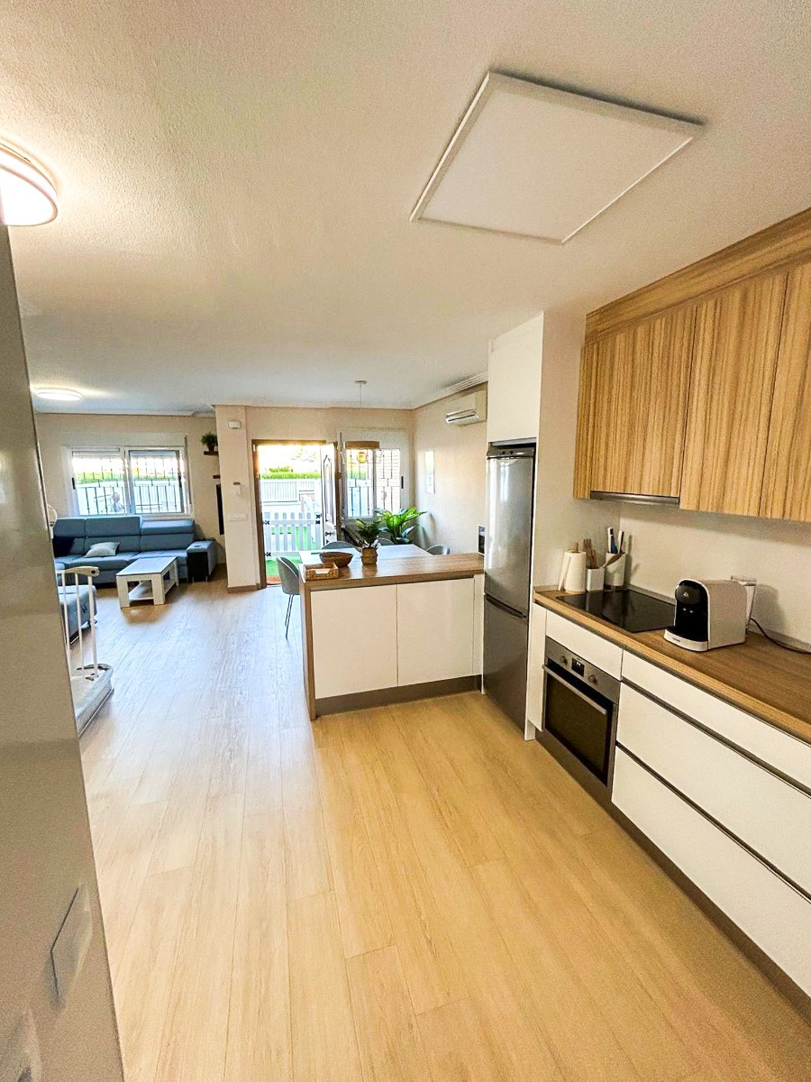 Huis te koop in Torre de la Horadada | 3 slaapkamers H5288293