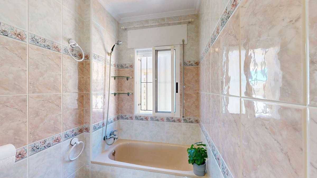 Property main view 33